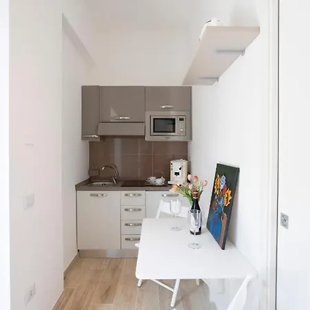 Mary Apartment